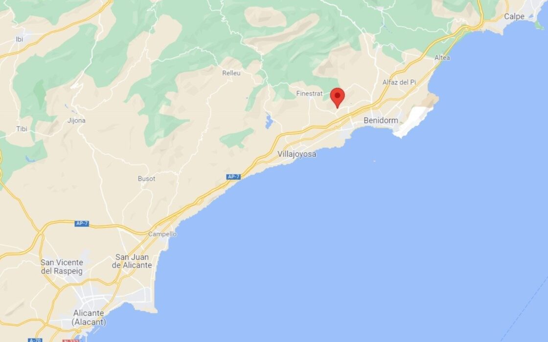 Будинок з видом на море у Фінестраті 148 кв.м 4 кімнати 2023 р.