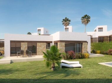 Будинок у Фінестраті 111 кв.м з видом на море та басейном