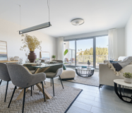 Новые апартаменты с 2 спальнями в Михас Коста у моря