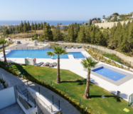 Новые апартаменты с 2 спальнями в Михас Коста у моря