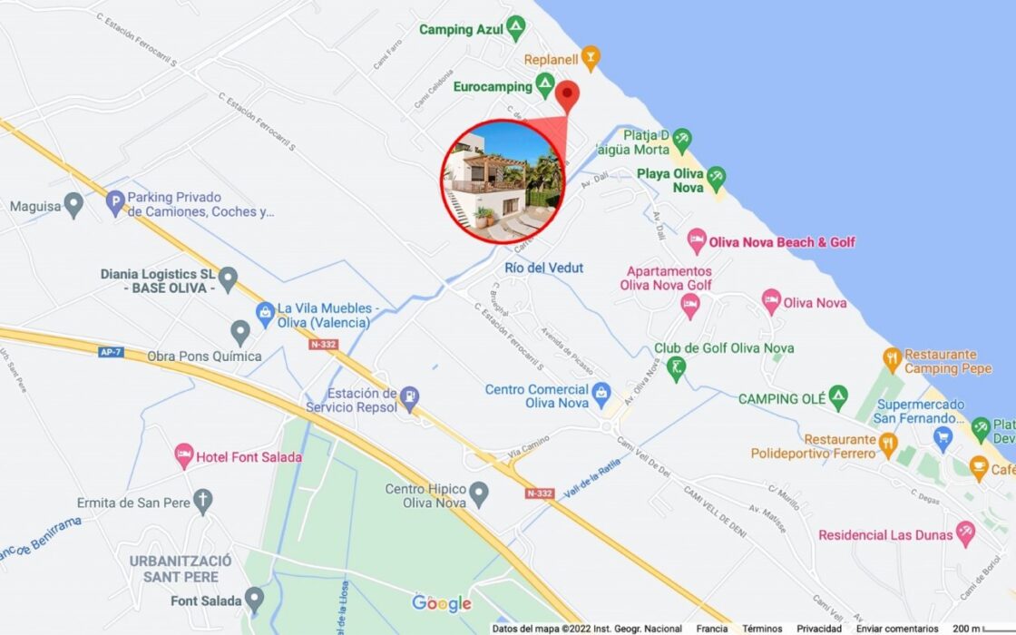 Дом в Oliva 262 кв.м у моря с террасой и бассейном