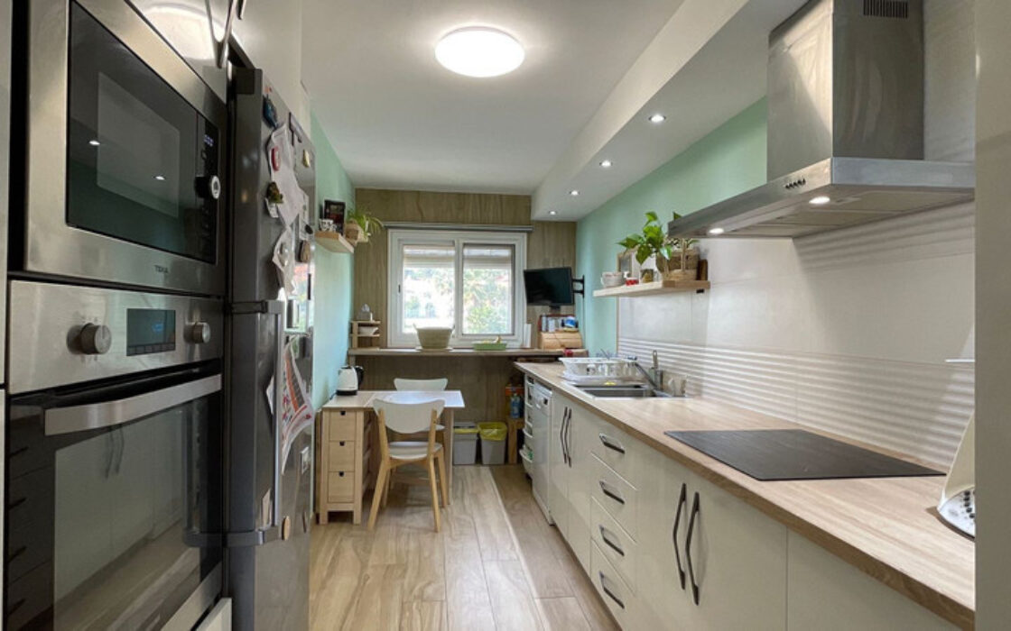 Квартира в Эстепоне, 3 спальни, терраса 126 кв.м.