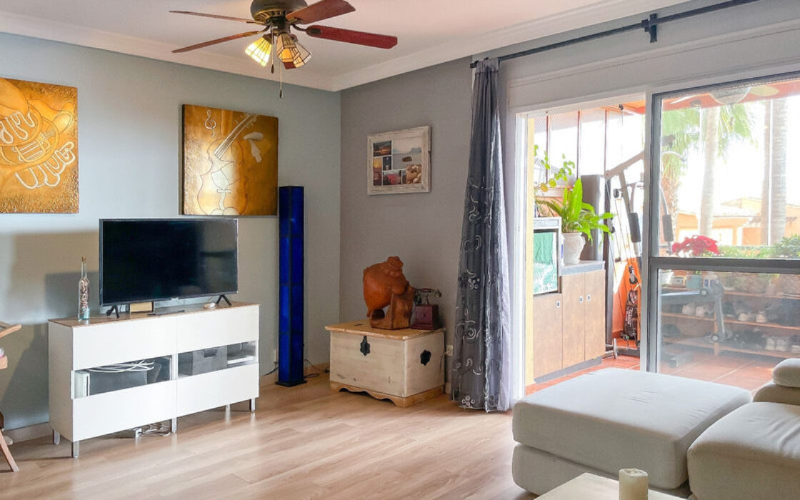 Квартира в Эстепоне, 3 спальни, терраса 126 кв.м.