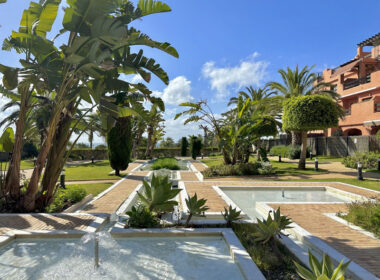 Квартира с террасой в Эстепоне, 2 спальни, 104 кв.м