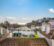 Просторная 2-комнатная квартира с террасой в Бенахависе