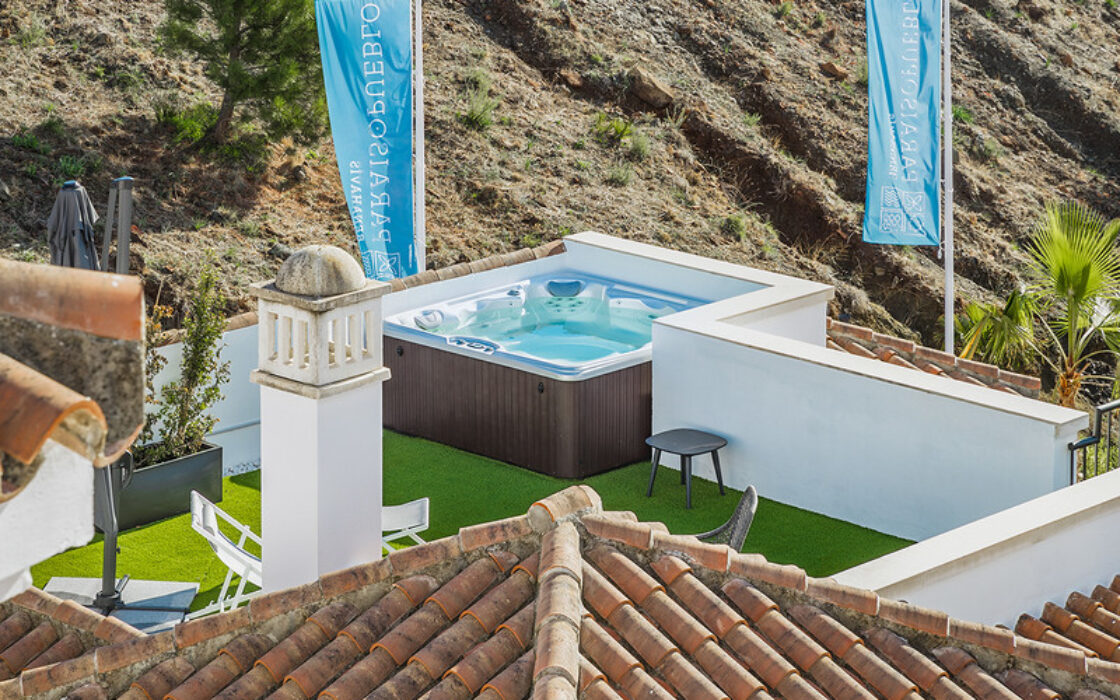 Просторная 2-комнатная квартира с террасой в Бенахависе