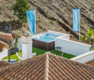 Просторная 2-комнатная квартира с террасой в Бенахависе