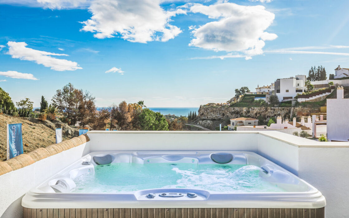 Просторная 2-комнатная квартира с террасой в Бенахависе