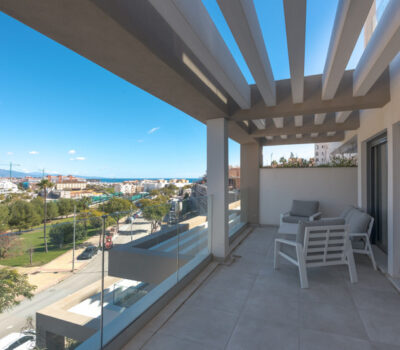 Квартира 3 спальни в Естепоні з видом на море 124 кв.м