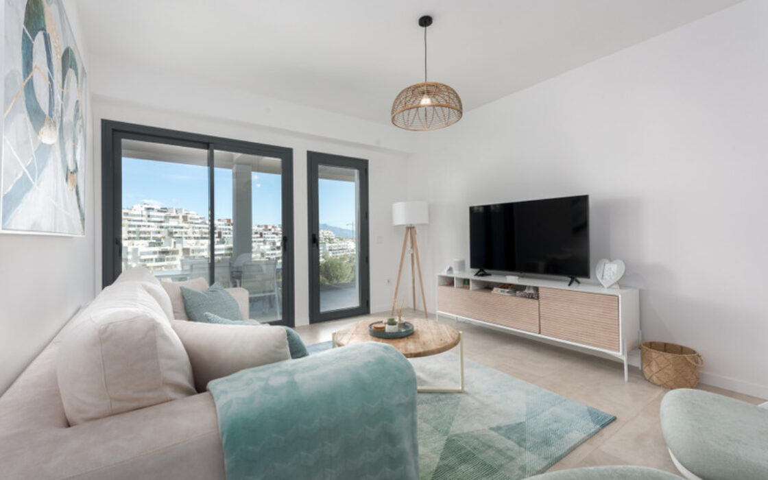 Квартира 3 спальни в Эстепоне с видом на море 124 кв.м