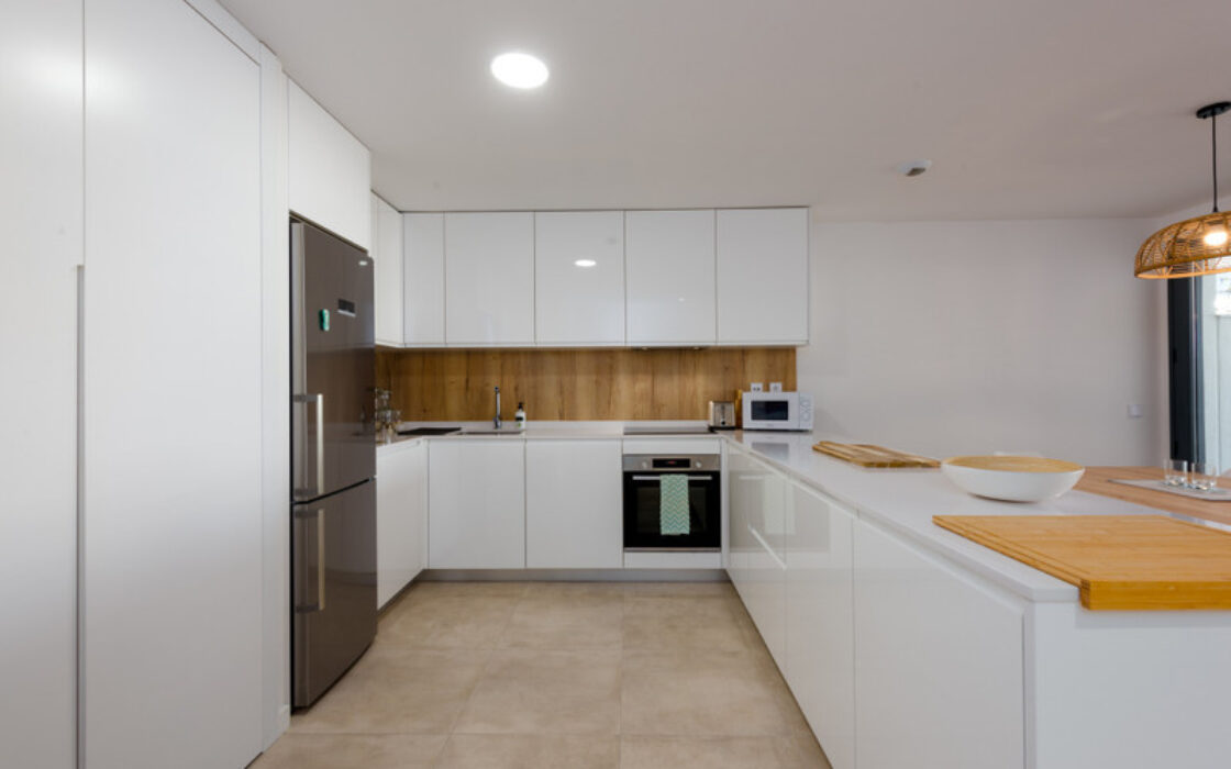 Квартира 3 спальни в Эстепоне с видом на море 124 кв.м