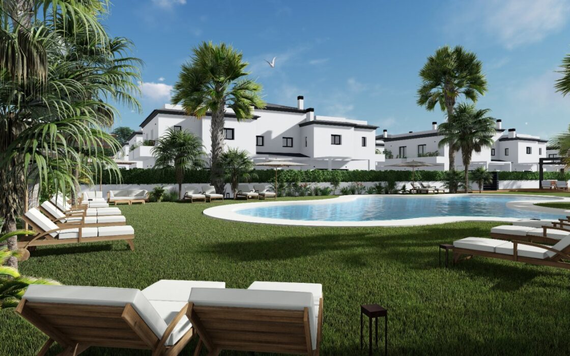 Бунгало в Гран Алаканте, 3 спальни, терраса, бассейн