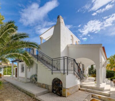 Продаж одноповерхової вілли в Ла Зенія біля моря 82 кв.м з солярієм