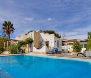 Продажа одноэтажной виллы в Ла Зения у моря 82 кв.м с солярием