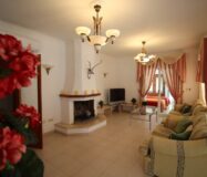 Вилла в Кальпе 240 кв.м з видом на море та чотирма терасами