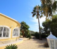 Вилла в Кальпе 240 кв.м з видом на море та чотирма терасами