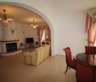 Вилла в Кальпе 240 кв.м з видом на море та чотирма терасами