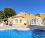 Вилла в Кальпе 240 кв.м з видом на море та чотирма терасами