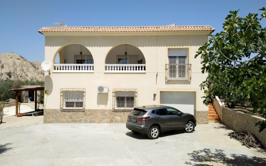 Будинок з басейном та видом на гори в Альсодухсі 230 кв.м