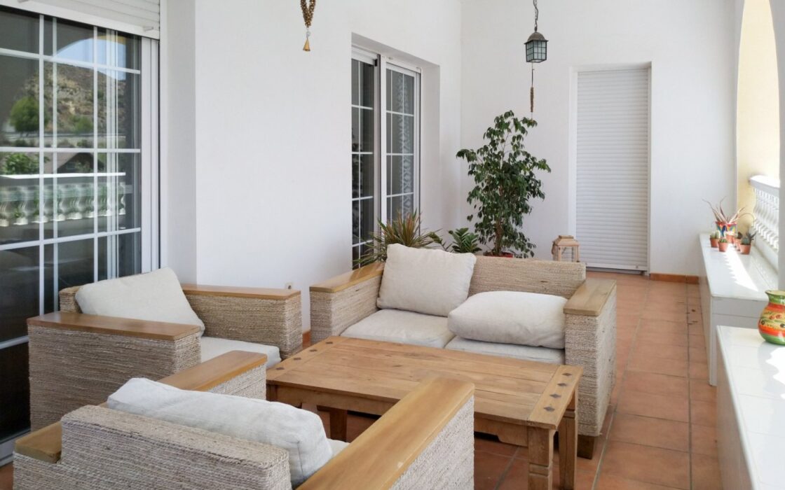 Будинок з басейном та видом на гори в Альсодухсі 230 кв.м