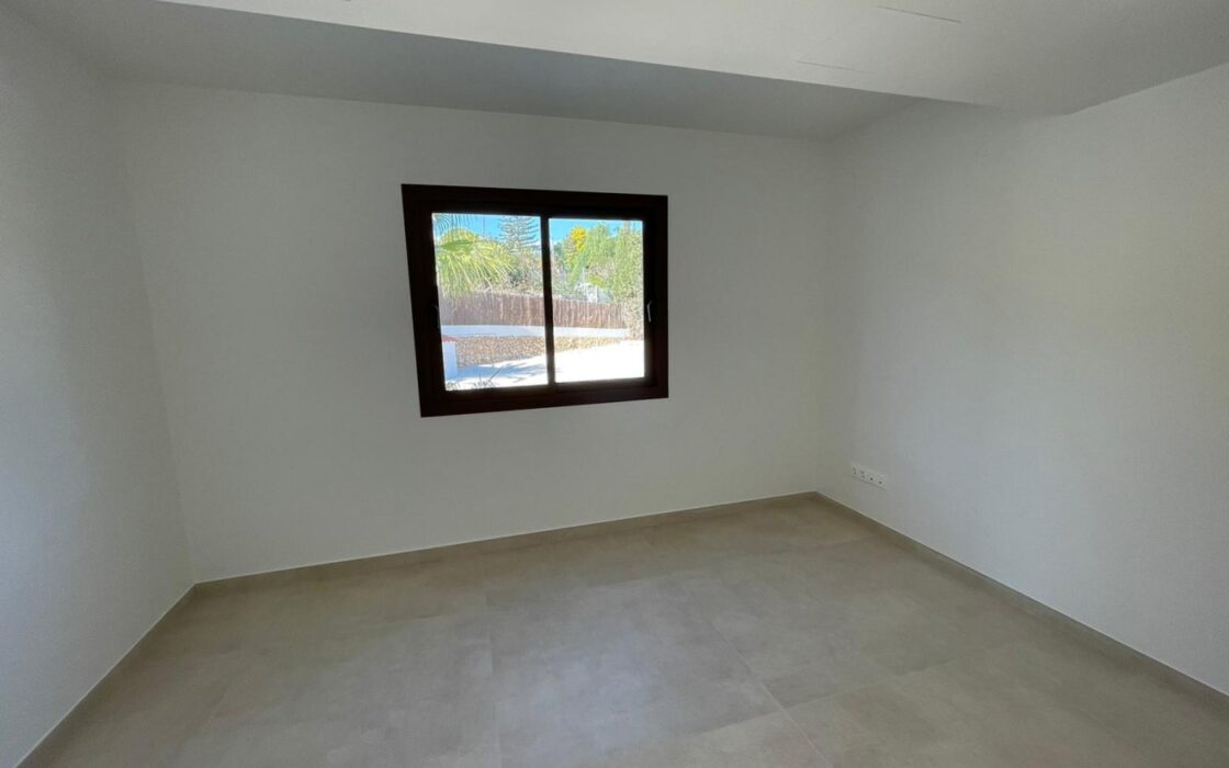 Розкішна вілла в Альтеа з терасою та видом на море