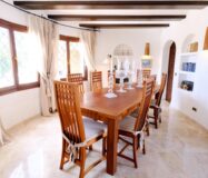 Роскошный дом на берегу в Бениссе 600 кв.м с бассейном