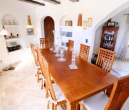 Роскошный дом на берегу в Бениссе 600 кв.м с бассейном