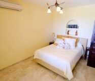 Роскошный дом на берегу в Бениссе 600 кв.м с бассейном