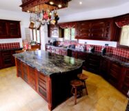 Роскошный дом на берегу в Бениссе 600 кв.м с бассейном