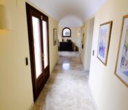 Роскошный дом на берегу в Бениссе 600 кв.м с бассейном