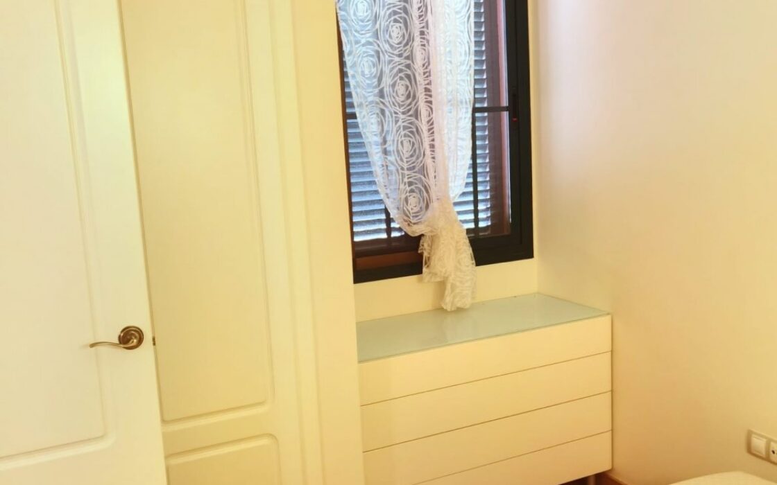 Красивый дом с террасой в Бенидорме, 3 спальни, 126 кв.м