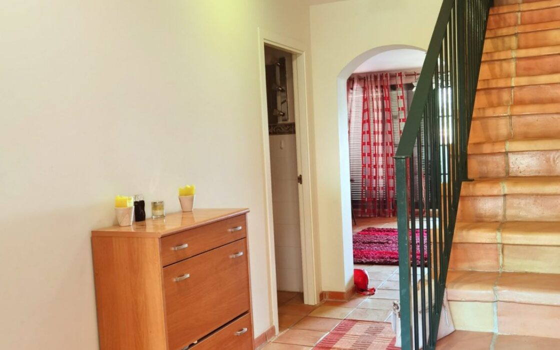 Красивый дом с террасой в Бенидорме, 3 спальни, 126 кв.м