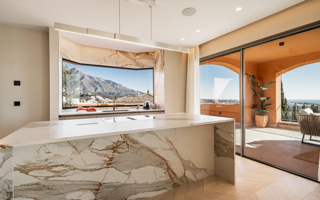 Роскошные апартаменты в Малаге, 290 кв.м, с террасой