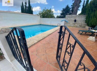 Вілла в Альгимія де Альфара з басейном та терасою 191 кв.м