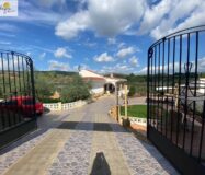 Вилла в Альгимия де Альфара с бассейном и террасой 191 кв.м