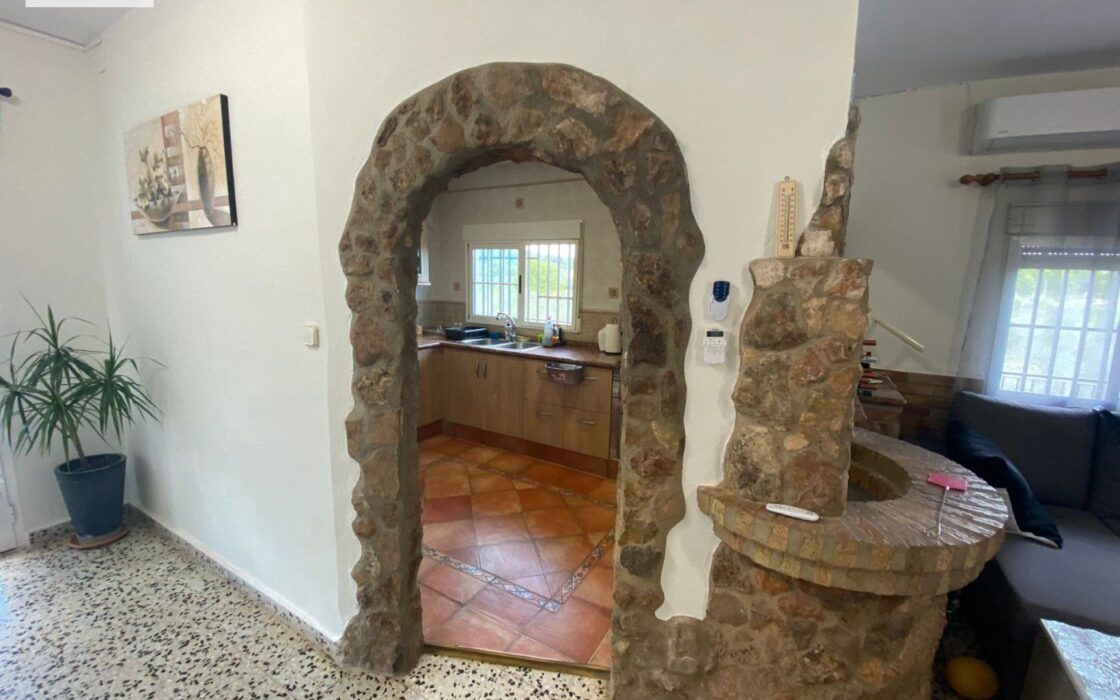 Вилла в Альгимия де Альфара с бассейном и террасой 191 кв.м