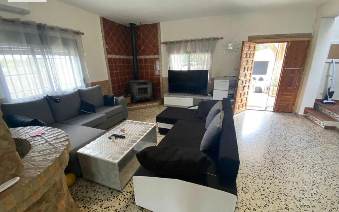 Вилла в Альгимия де Альфара с бассейном и террасой 191 кв.м