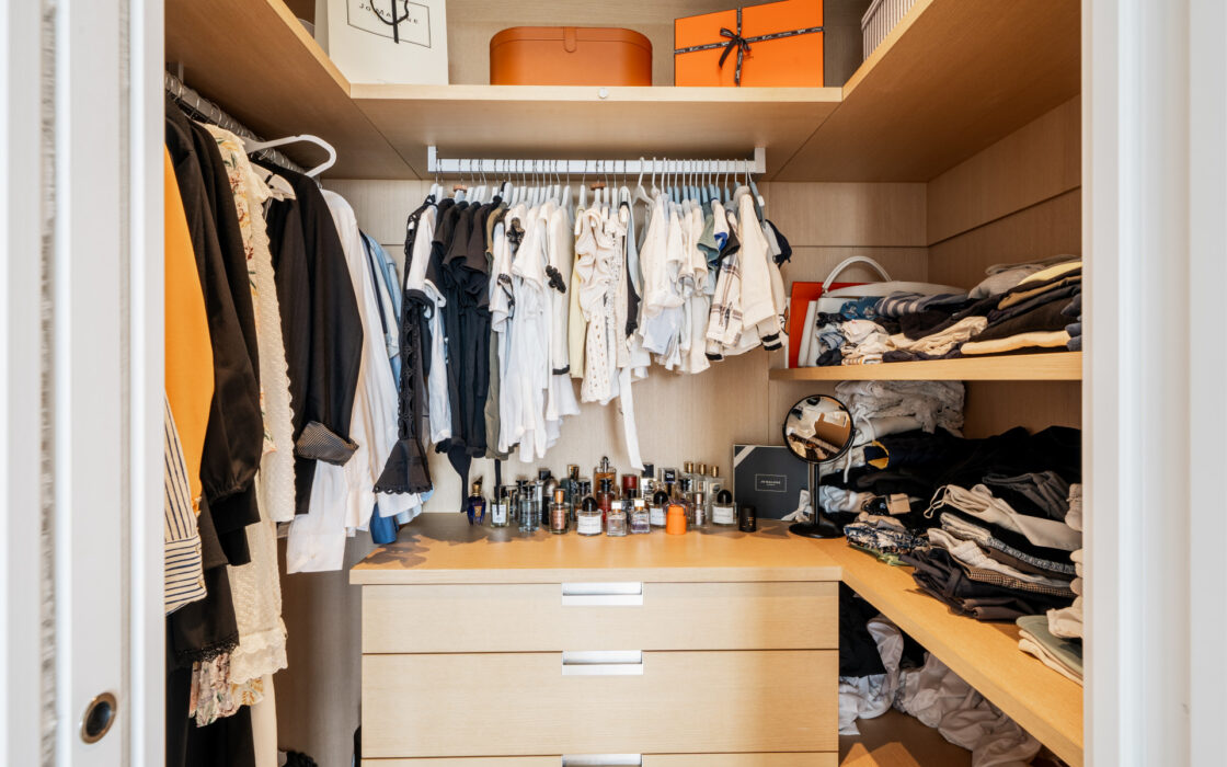 Сучасна 2-кімнатна квартира в Марбельї з терасою