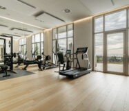 Сучасна 2-кімнатна квартира в Марбельї з терасою