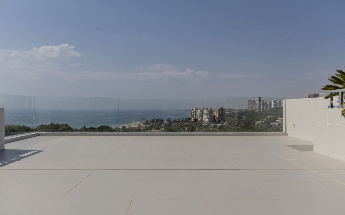 Новые виллы в Кампуморе 250 м от пляжа с бассейном