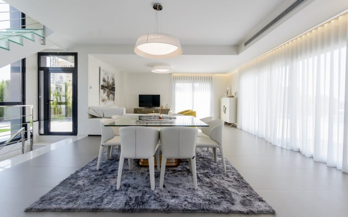 Новые виллы в Кампуморе 250 м от пляжа с бассейном