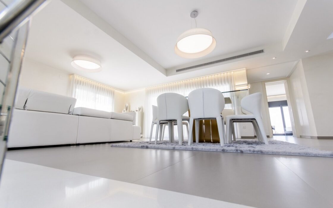 Новые виллы в Кампуморе 250 м от пляжа с бассейном