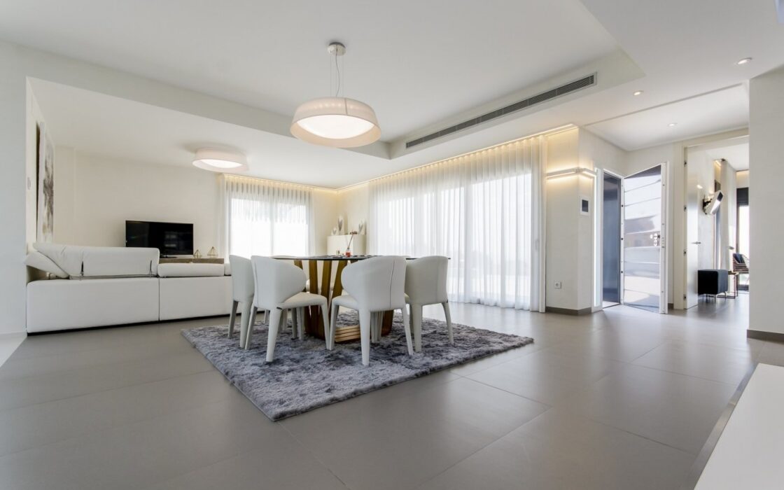 Новые виллы в Кампуморе 250 м от пляжа с бассейном