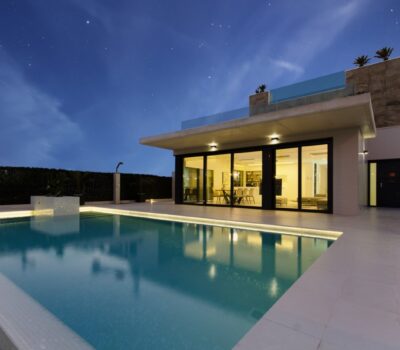 Нові вілли в Кампоаморе всього в 250 м від пляжу