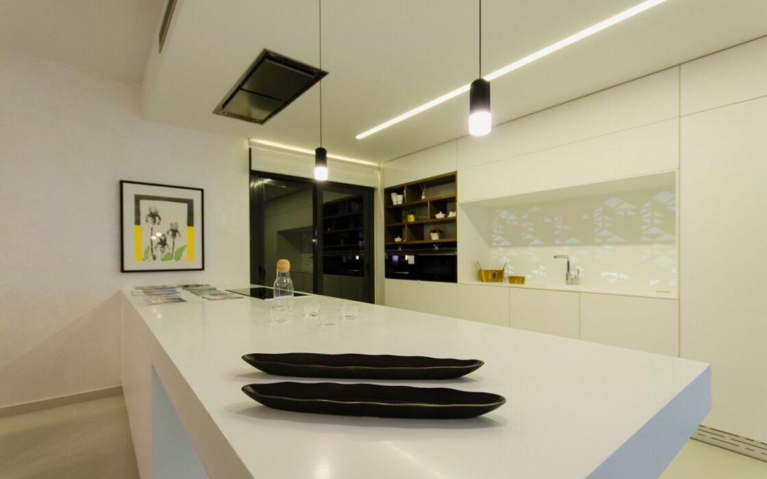 Новые виллы в Кампоаморе всего в 250 м от пляжа