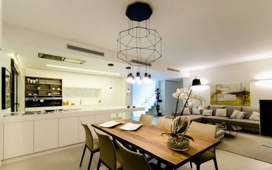 Новые виллы в Кампоаморе всего в 250 м от пляжа