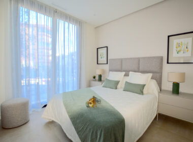 Новая квартира в Марбелье, 3 комнаты, готова к заселению