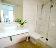 Новая квартира в Марбелье, 3 комнаты, готова к заселению