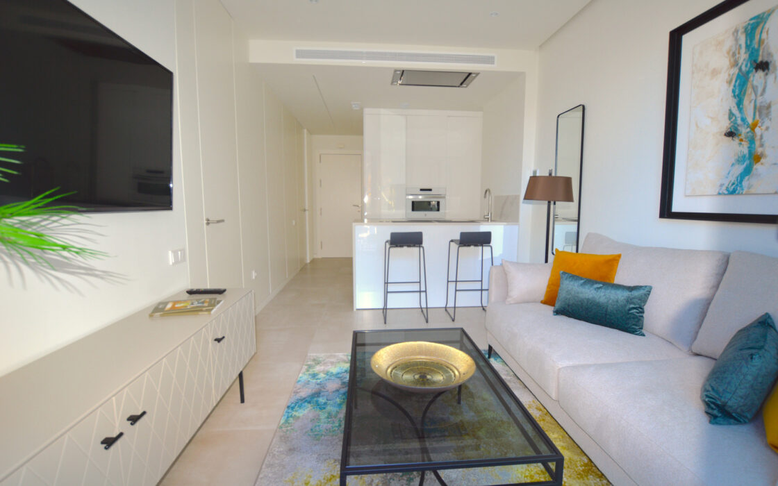 Новая квартира в Марбелье, 3 комнаты, готова к заселению