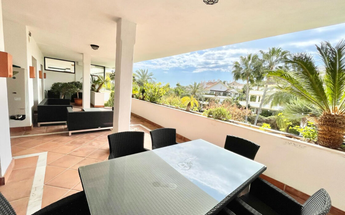 Квартира 175 кв.м с садом на Золотой Миле у моря